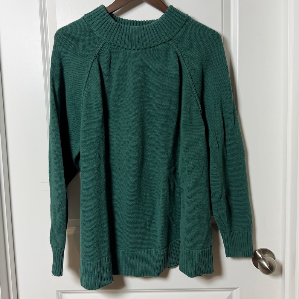 89th + Madison Green Knit Sweater Women’s Ribbed Mock Neck